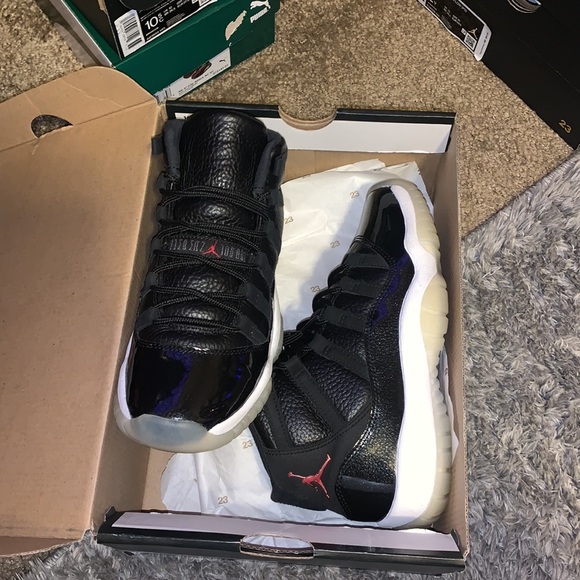 Jordan 11 retro 72-10 (GS) 4Y - Picture 1 of 6